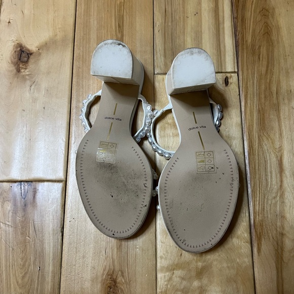 Dolce Vita Barrit Pearl Heals - Picture 13 of 13